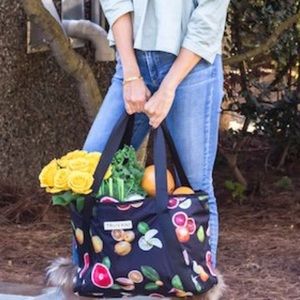 Truvani 2023 PINK W/ BLACK Insulated Tote Bag - Brand New (aka The Food Babe!)